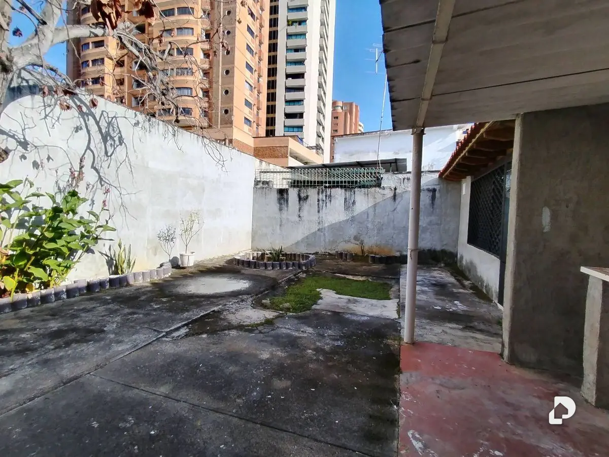 Casa en Parroquia Urbana San José, Valencia – 17