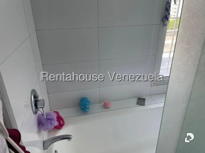 Apartamento en Lomas de Las Mercedes, Caracas – 18