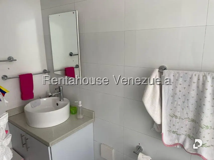Apartamento en Lomas de Las Mercedes, Caracas – 17