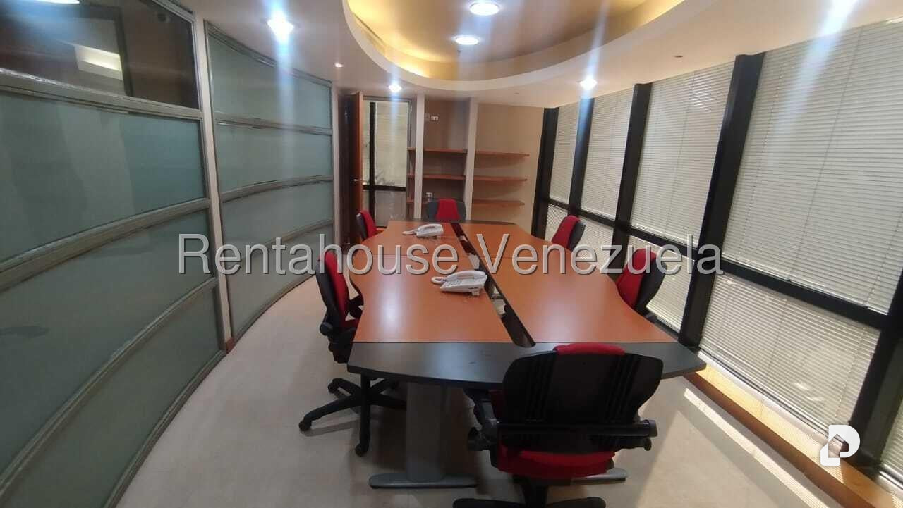 Oficina en Las Mercedes, Caracas – 9