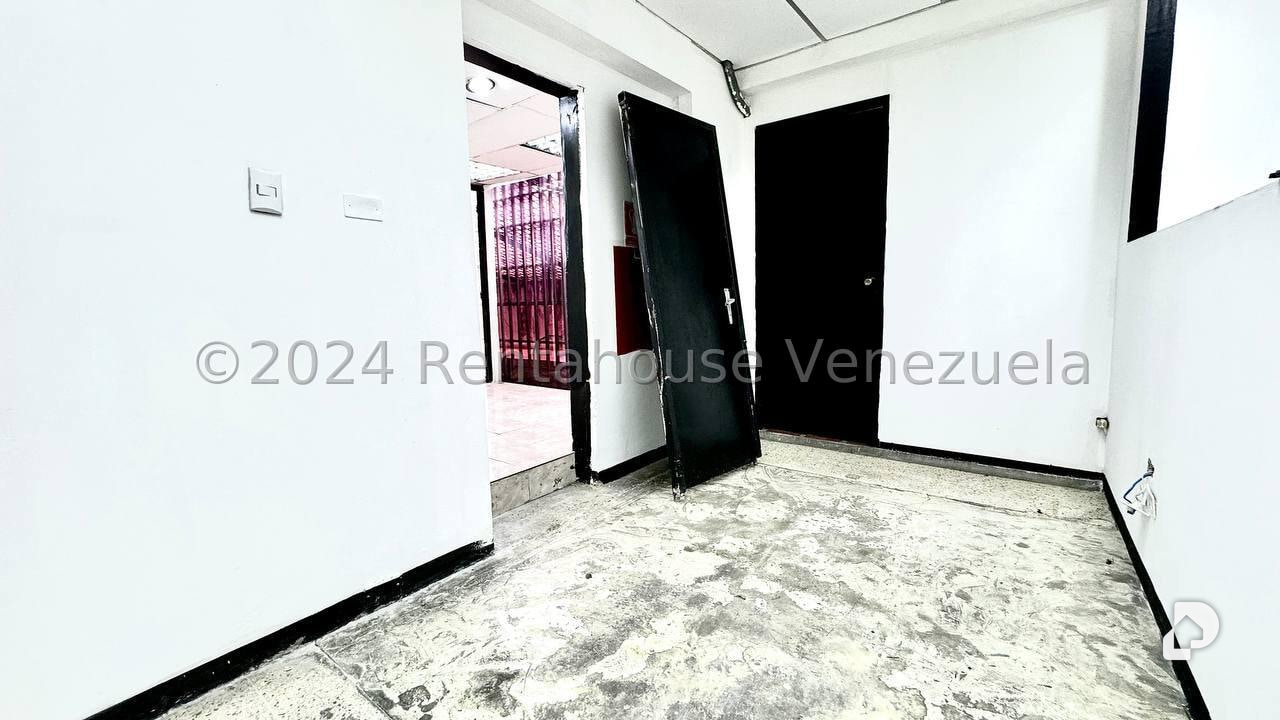 Local comercial en Bello Monte, Caracas – 5