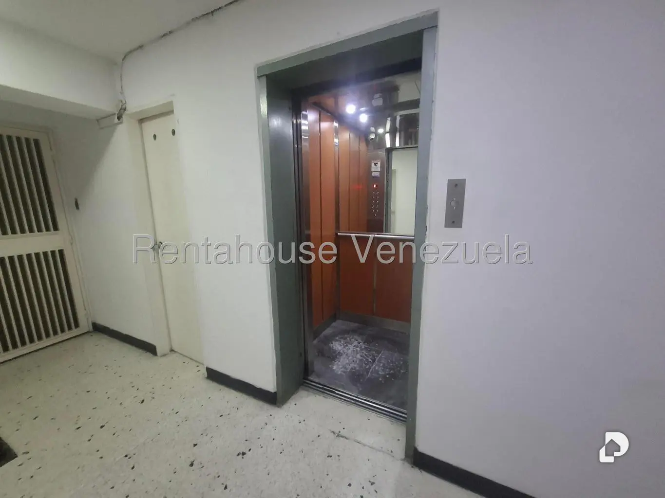 Apartamento en El Paraíso, Caracas – 5