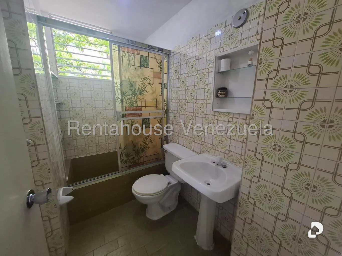 Apartamento en El Paraíso, Caracas – 24