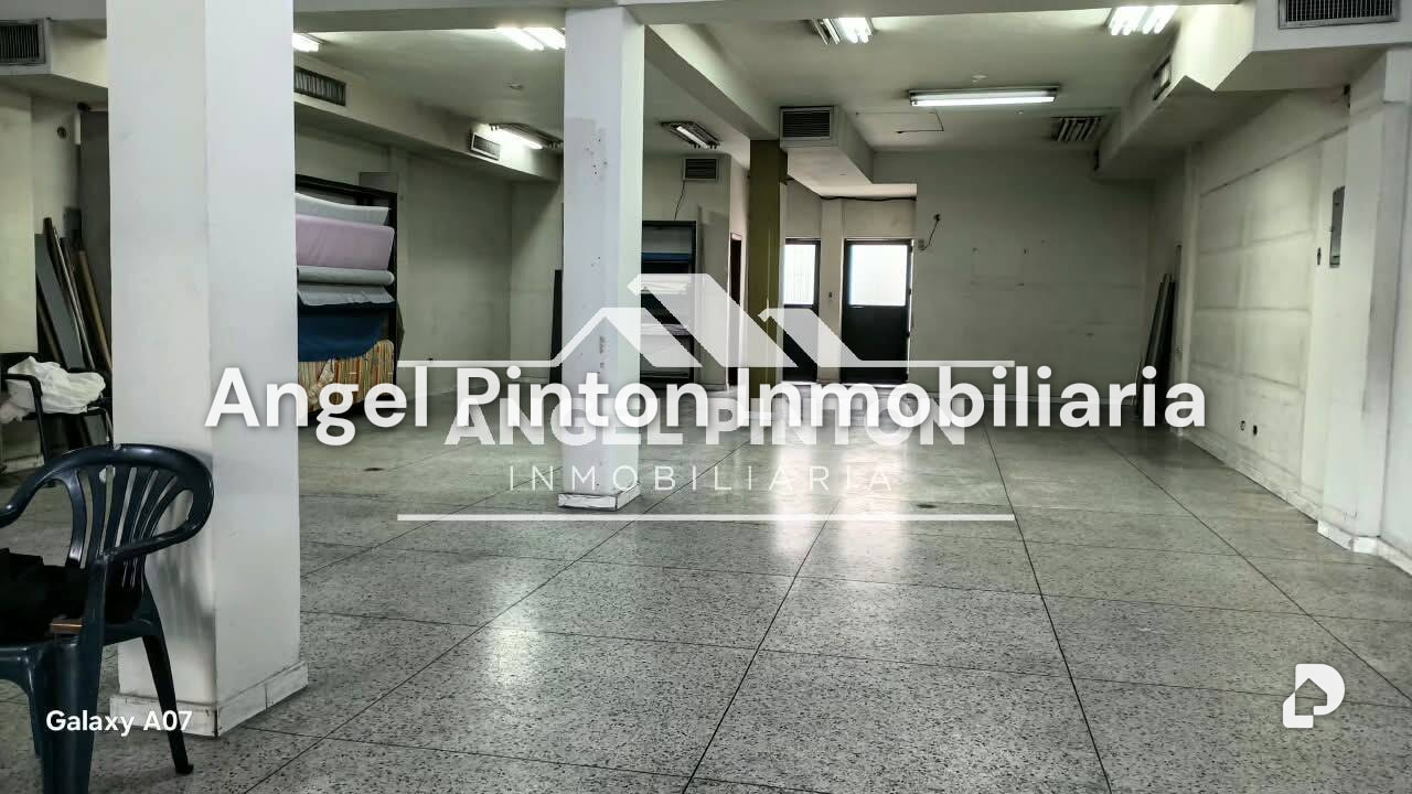 Local comercial en Av. Bolívar Norte, Valencia – 3