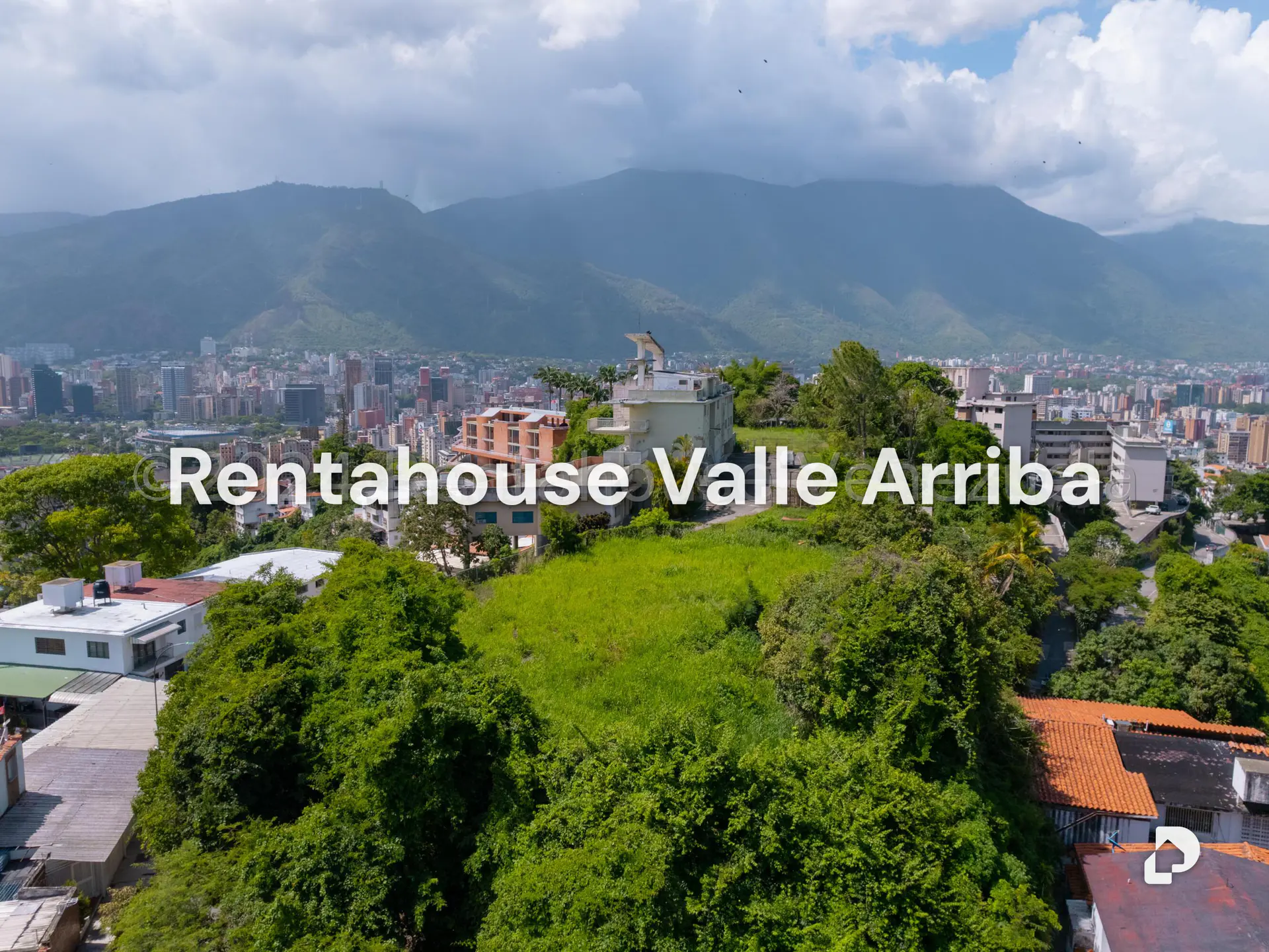 Terreno en Colinas de Los Chaguaramos, Caracas