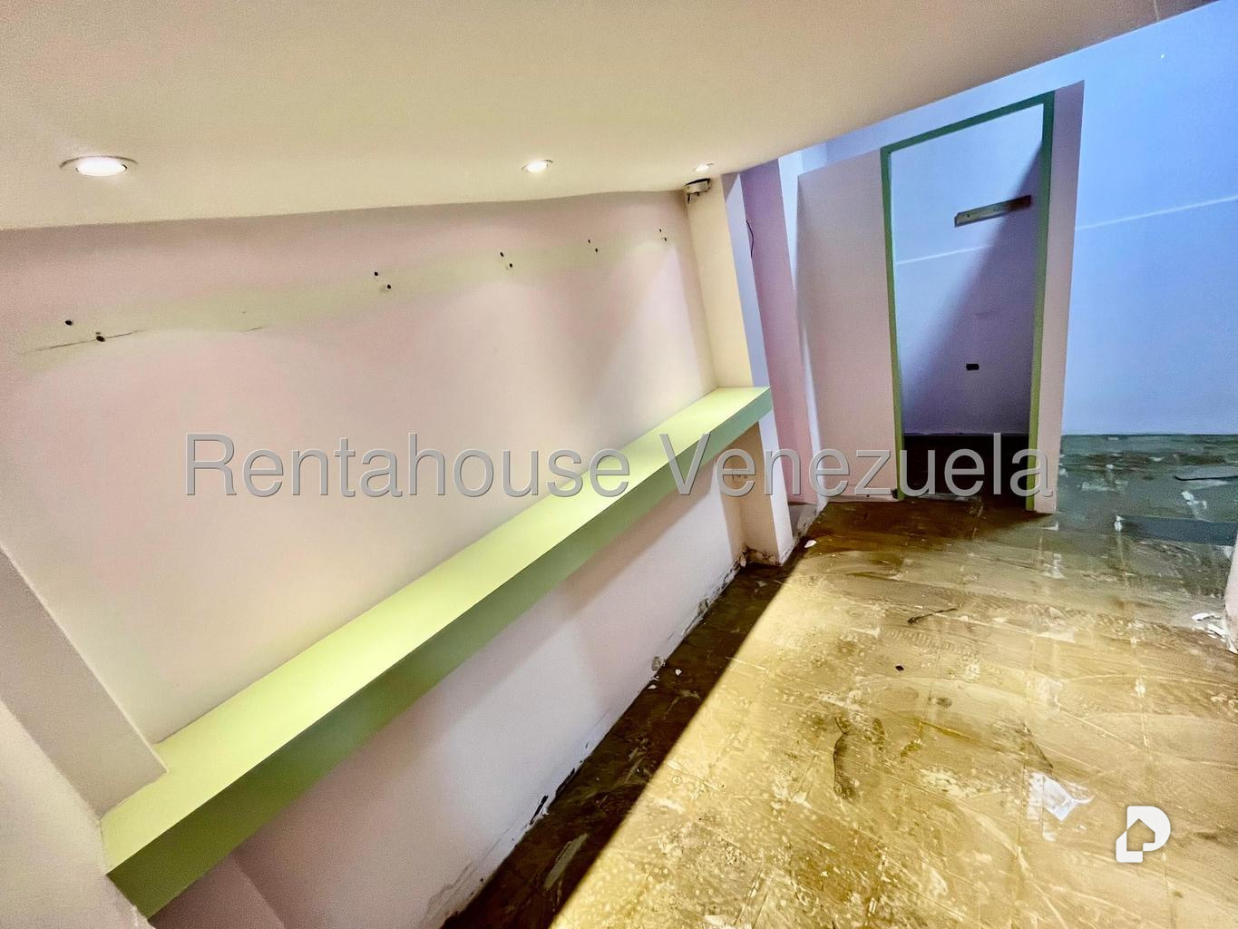Local comercial en Las Mercedes, Caracas – 13