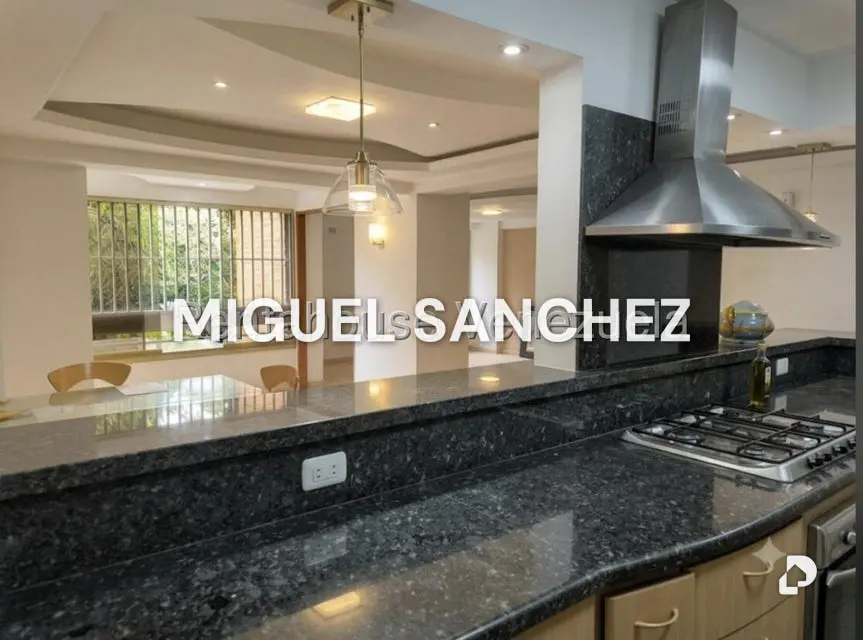 Apartamento en Los Naranjos, Caracas – 5