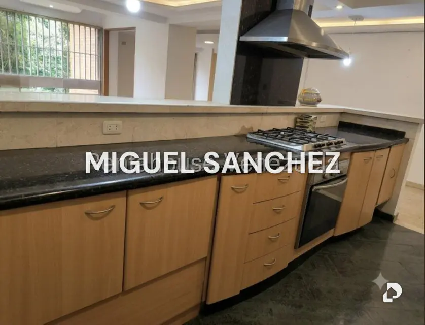 Apartamento en Los Naranjos, Caracas – 8
