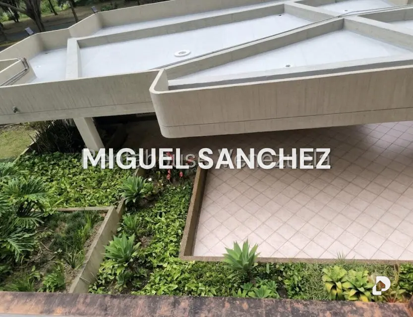 Apartamento en Los Naranjos, Caracas – 18
