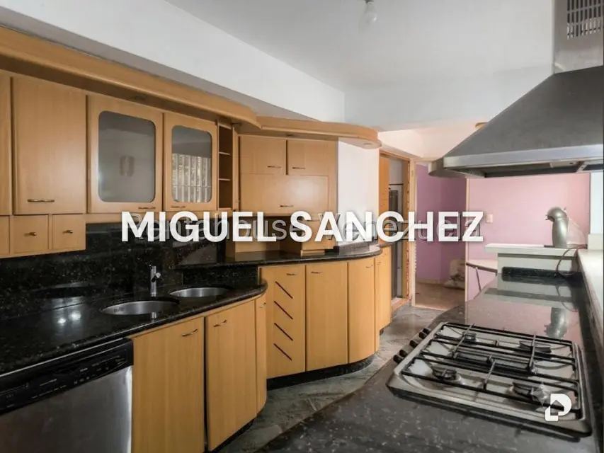 Apartamento en Los Naranjos, Caracas – 9