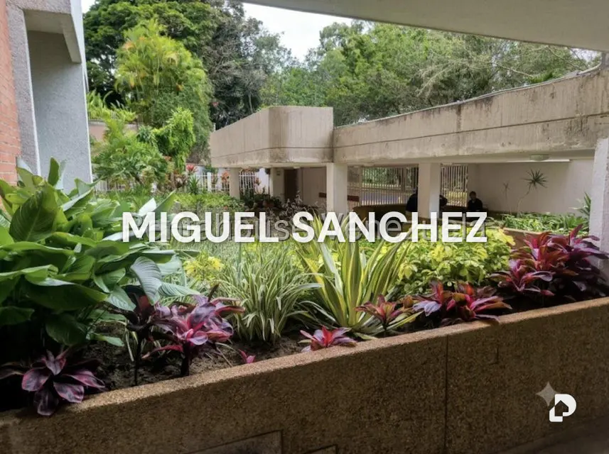 Apartamento en Los Naranjos, Caracas – 19