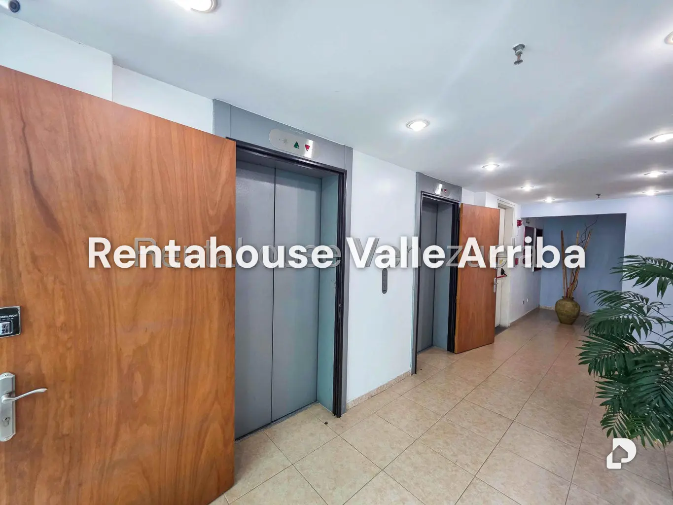Office in Los Dos Caminos, Caracas – 2