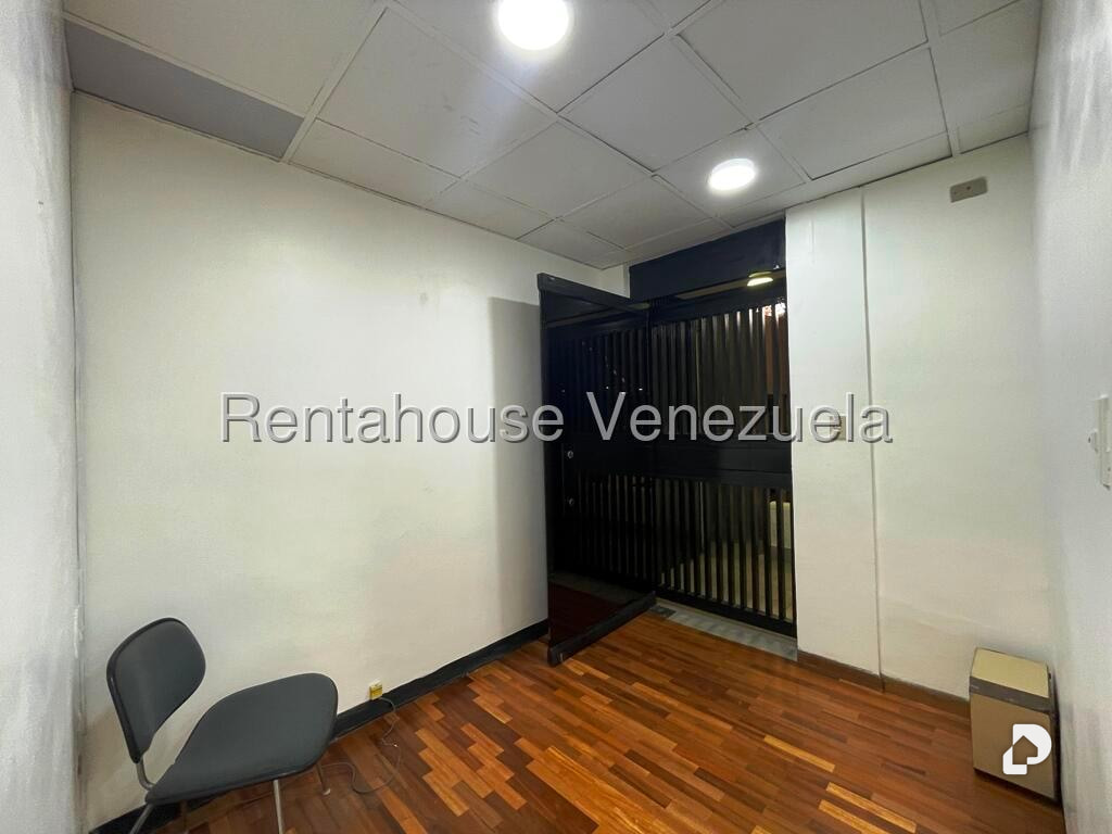 Oficina en Los Samanes, Caracas – 25
