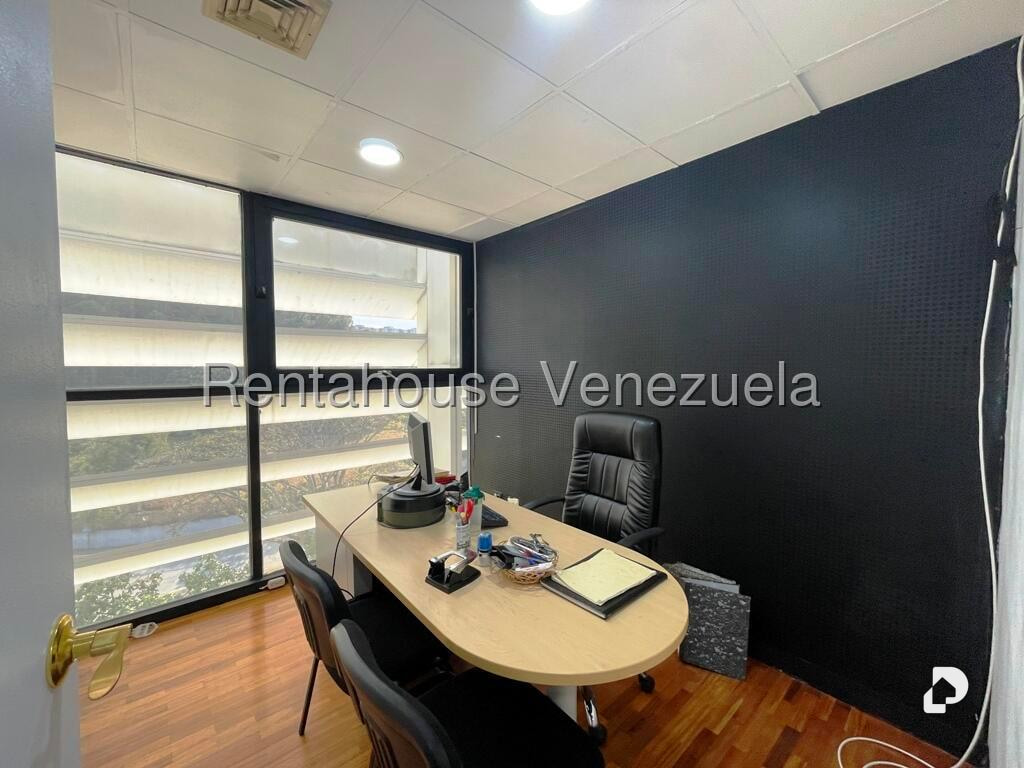 Oficina en Los Samanes, Caracas – 29