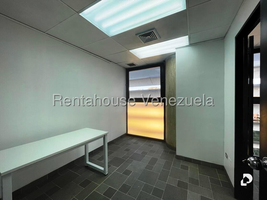 Oficina en Los Samanes, Caracas – 4