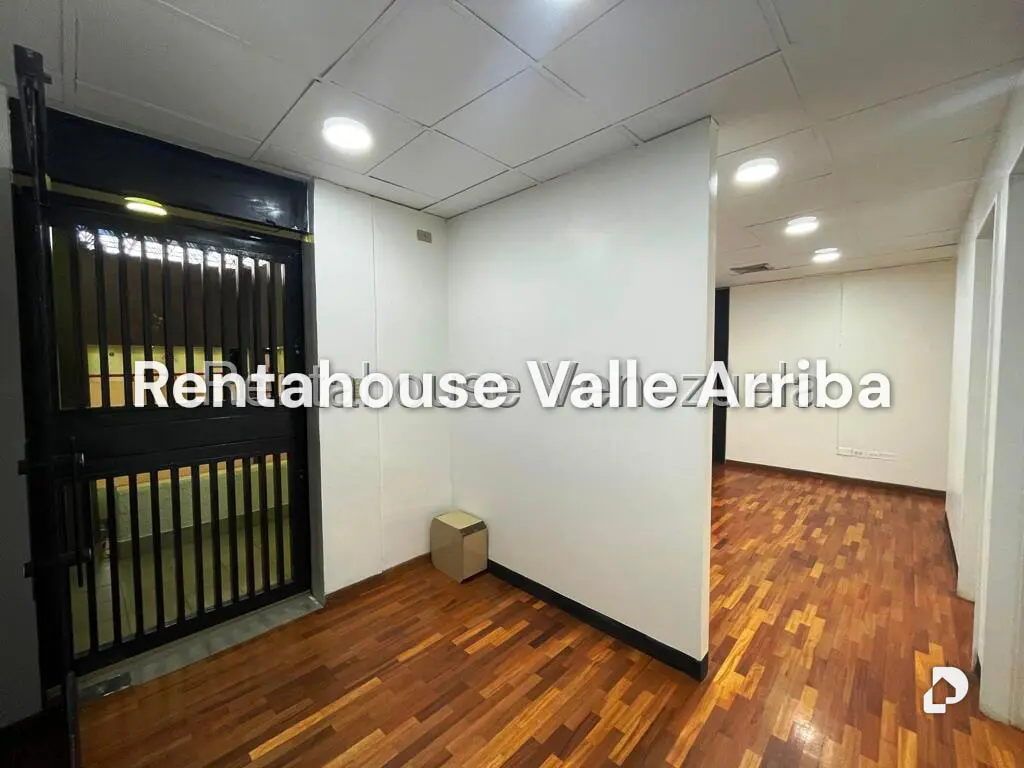 Oficina en Los Samanes, Caracas – 24