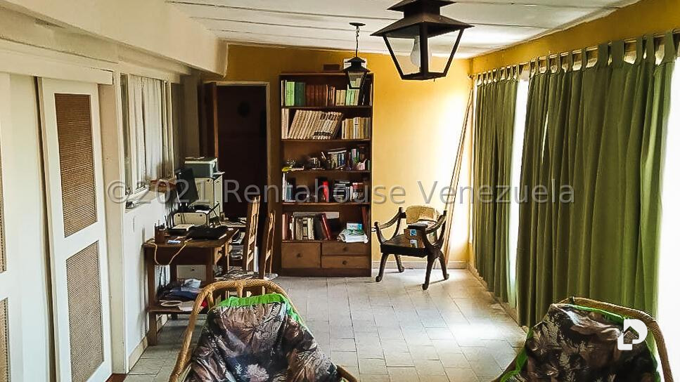 Casa en Los Castores, San Antonio de Los Altos – 28