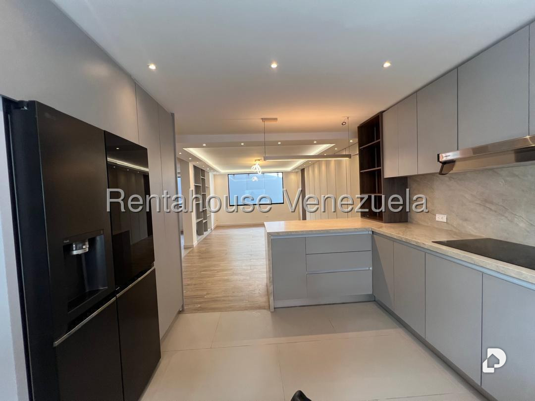 Casa en Los Palos Grandes, Caracas – 4
