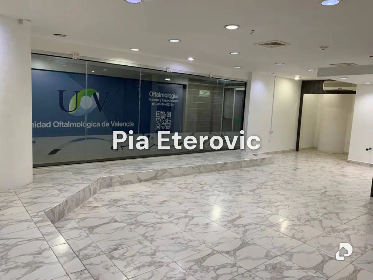 Local comercial en Parroquia Urbana San José, Valencia – 2