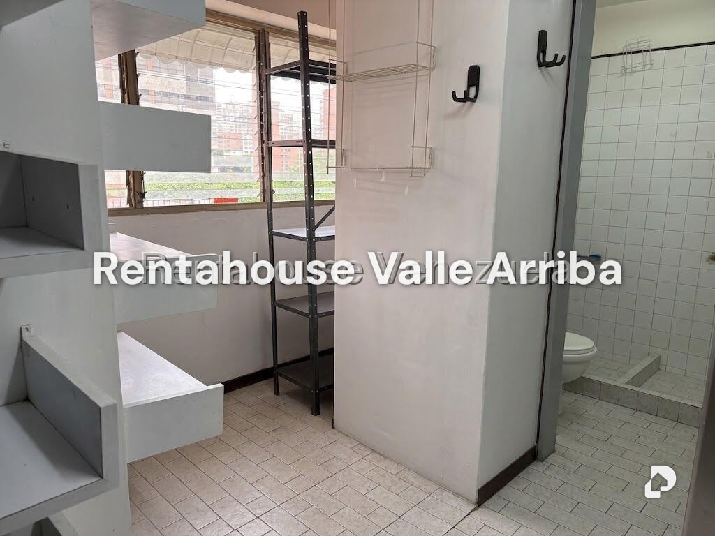 Apartamento en El Rosal, Caracas – 22