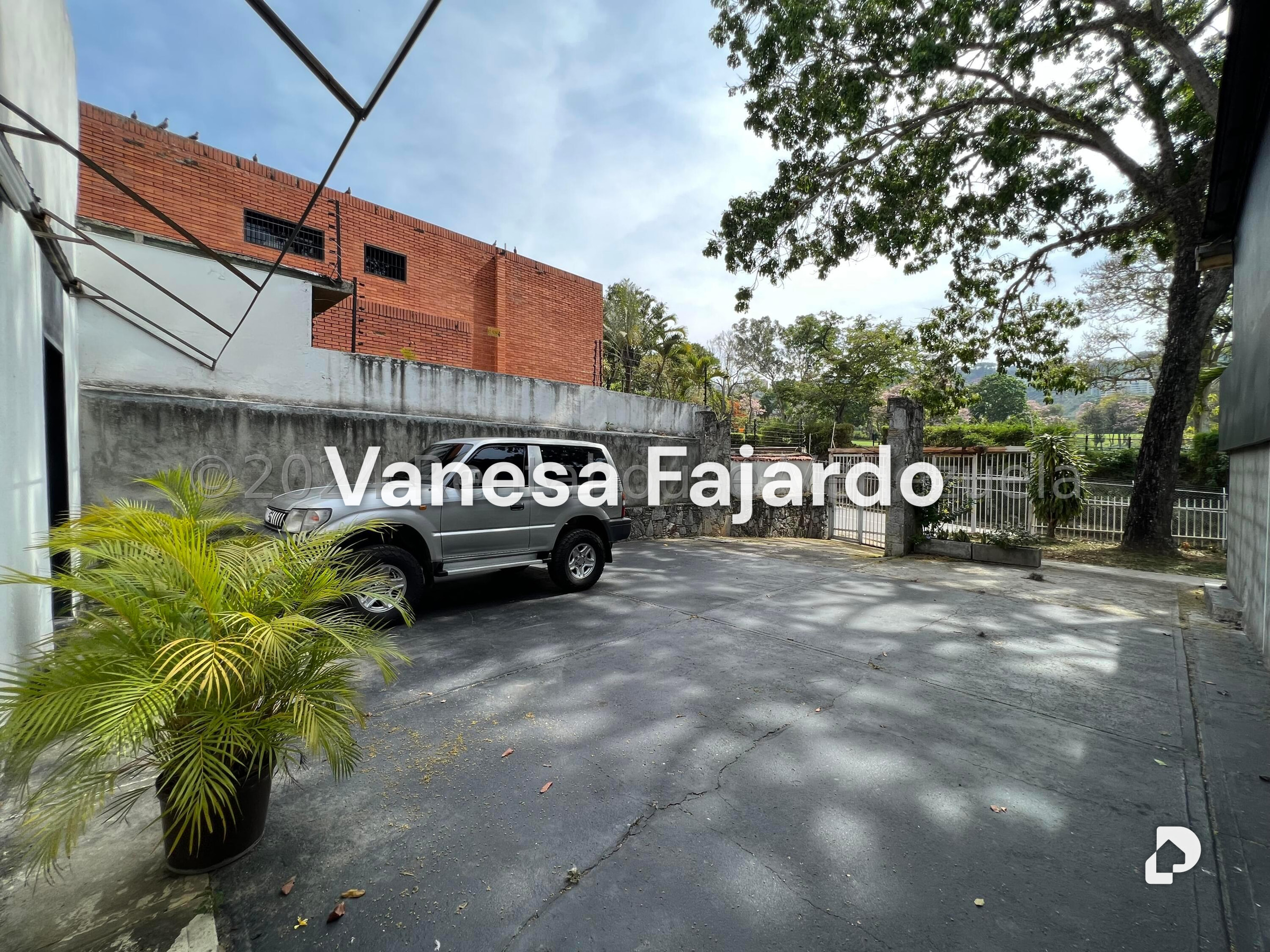 Terreno en Las Mercedes, Caracas – 8