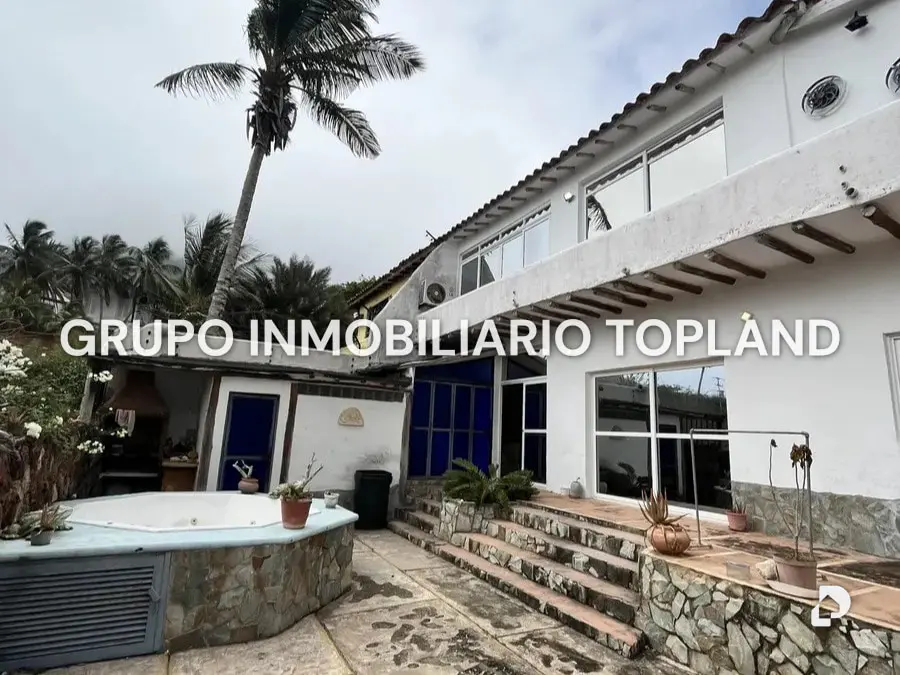 House in Cerro Guayamurí, Antolín del Campo – 1
