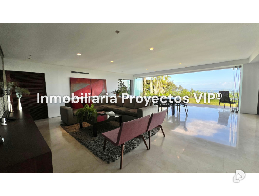 House in La Lagunita, Caracas – 13