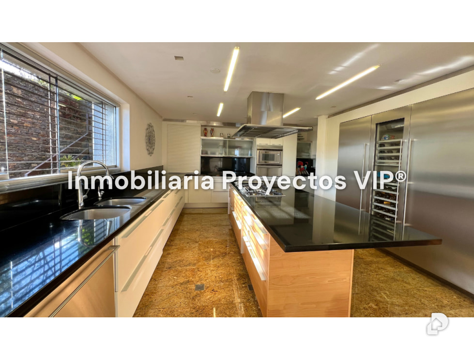 House in La Lagunita, Caracas – 9