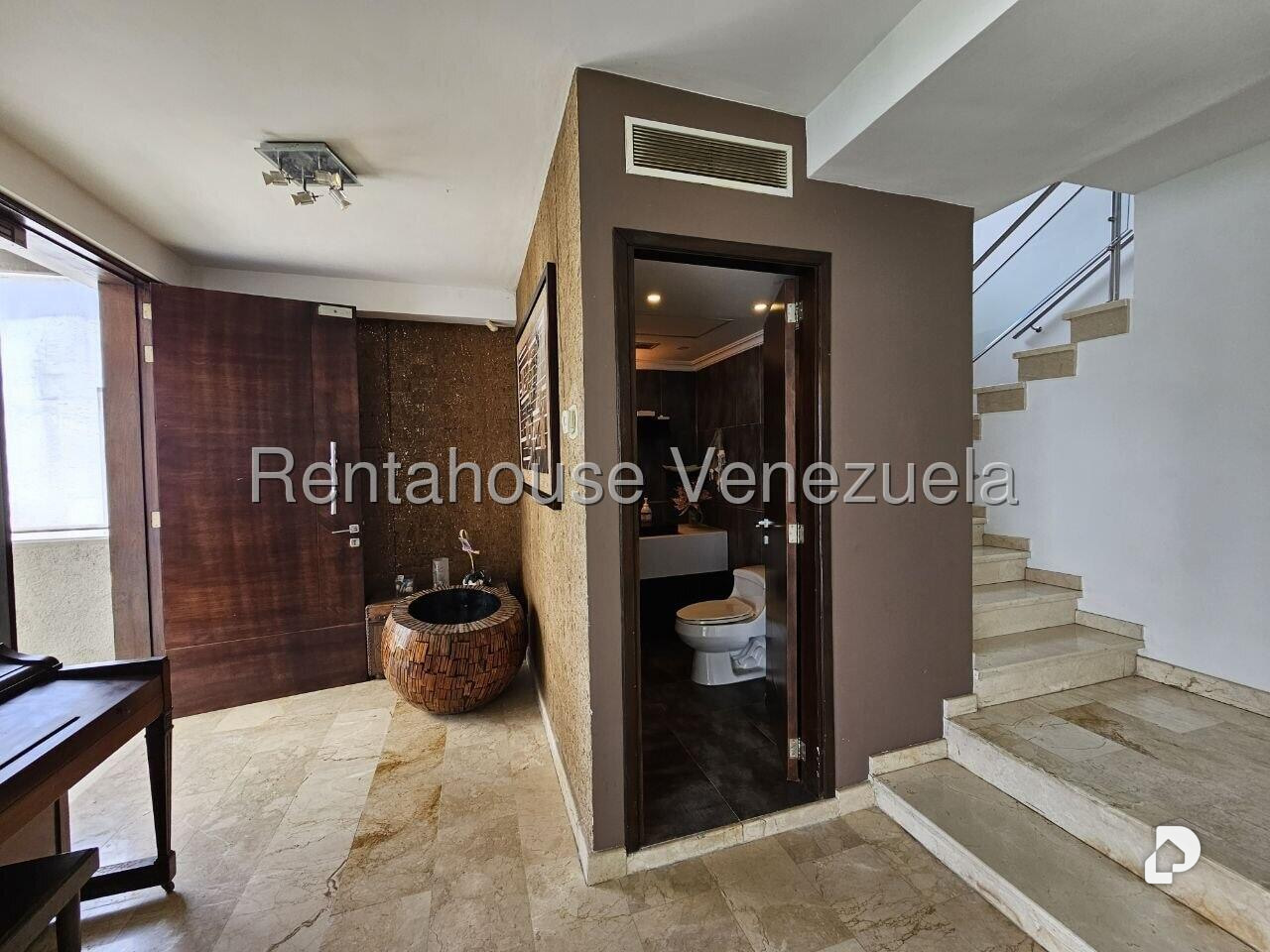 Casa en Lomas de La Lagunita, Caracas – 45