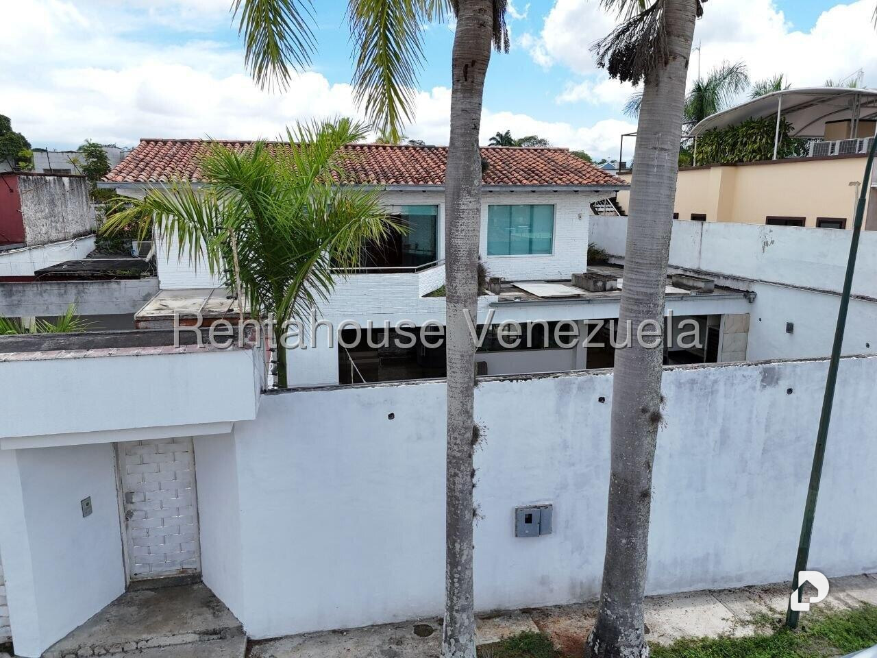 Casa en Lomas de La Lagunita, Caracas – 14
