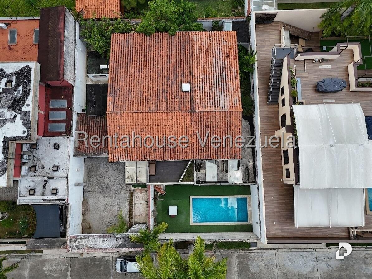 Casa en Lomas de La Lagunita, Caracas – 10