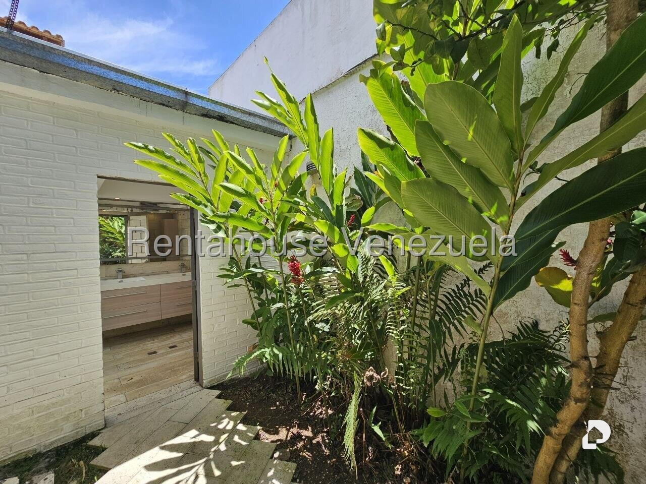 Casa en Lomas de La Lagunita, Caracas – 53
