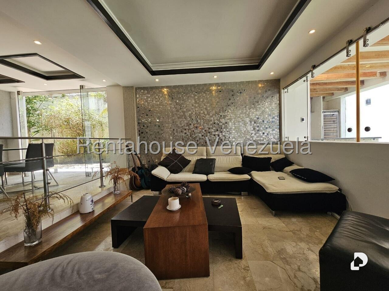 Casa en Lomas de La Lagunita, Caracas – 41