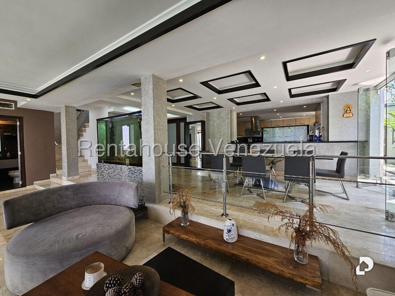 Casa en Lomas de La Lagunita, Caracas – 49
