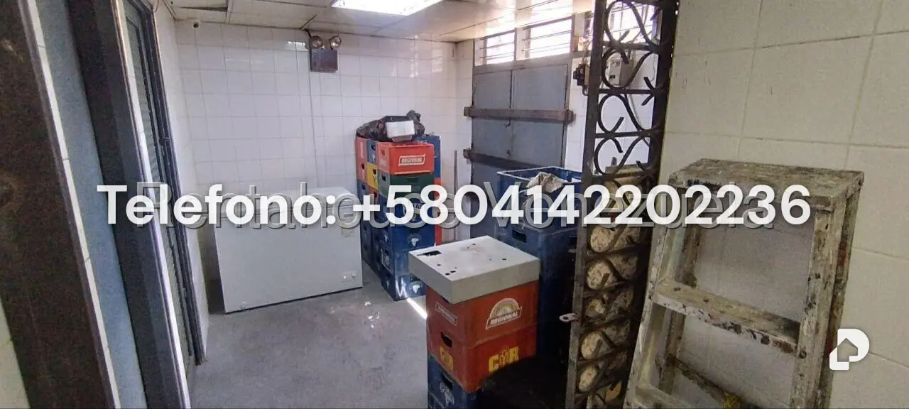 Local comercial en La Urbina, Caracas – 16