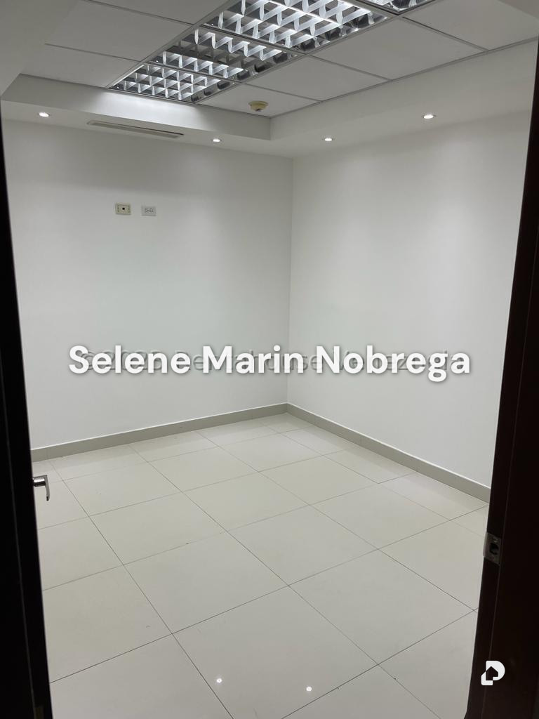 Oficina en Los Palos Grandes, Caracas – 16