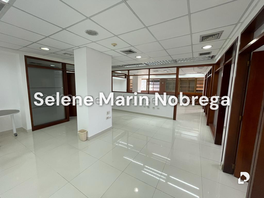 Oficina en Los Palos Grandes, Caracas – 8