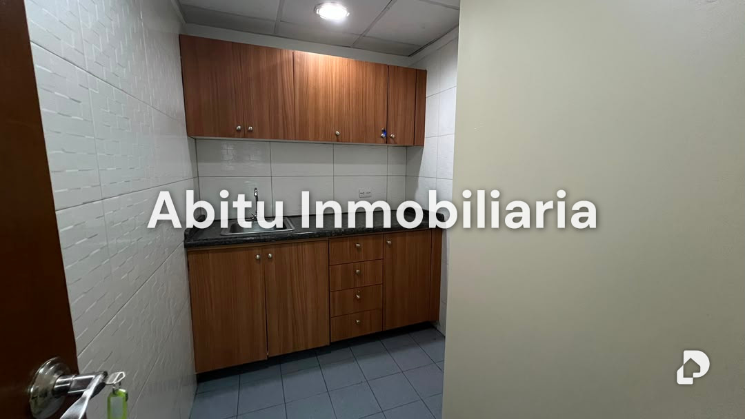 Oficina en Prados del Este, Caracas – 11