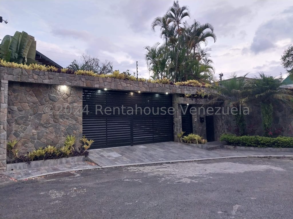 House in La Lagunita Country Club, Caracas - 1