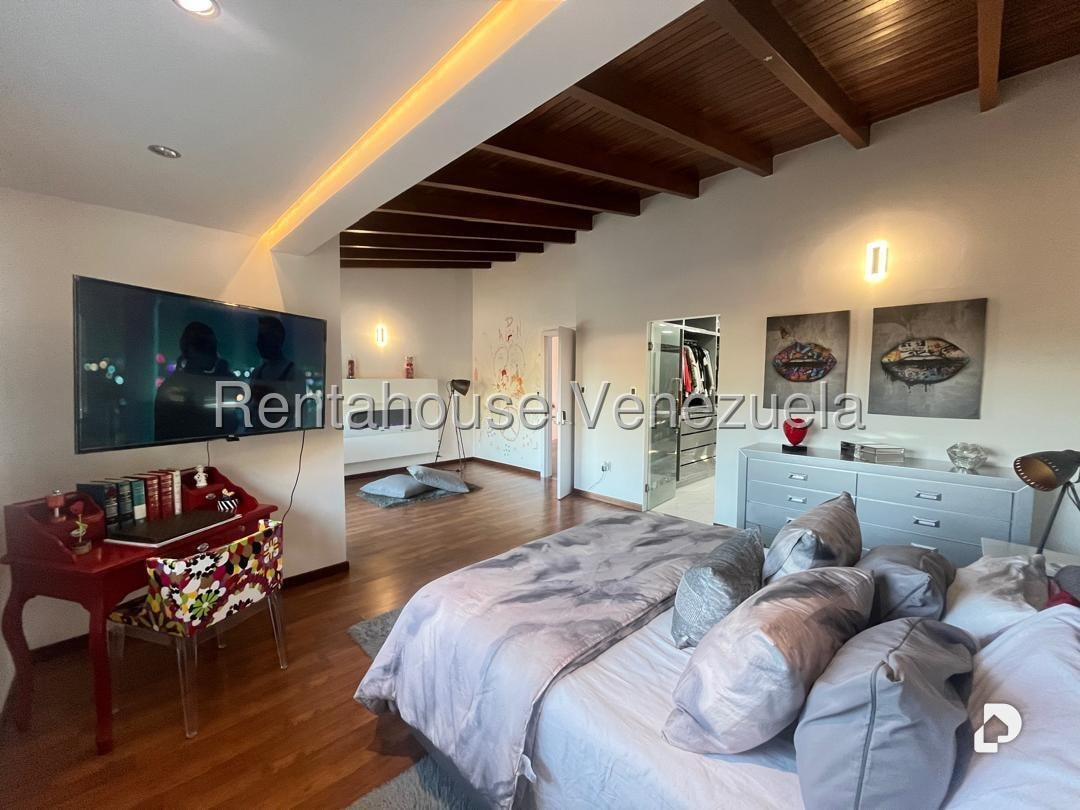 Casa en Colinas de Tamanaco, Caracas – 16