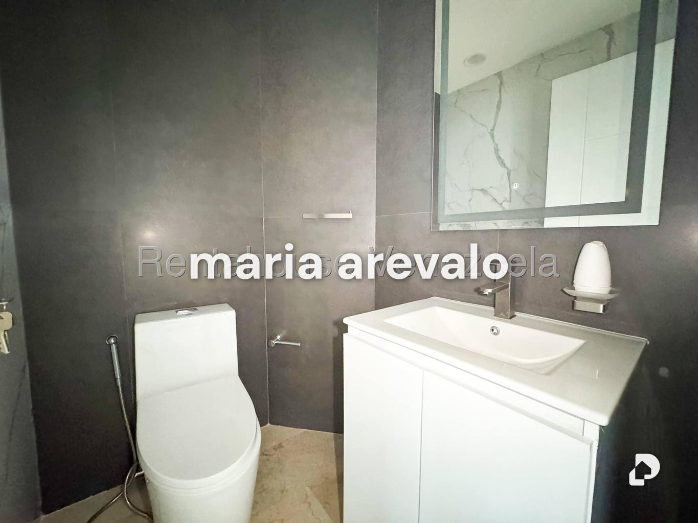 Apartamento en El Rosal, Caracas – 28