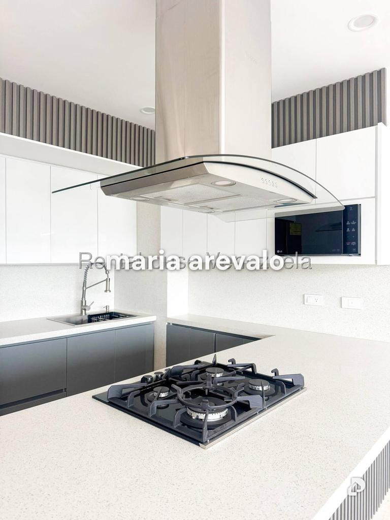 Apartamento en El Rosal, Caracas – 15