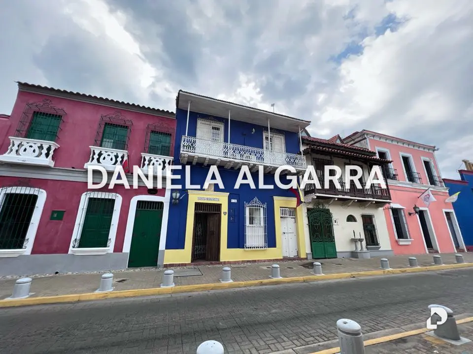 Building in Casco Pto. Cabello, Puerto Cabello – 1