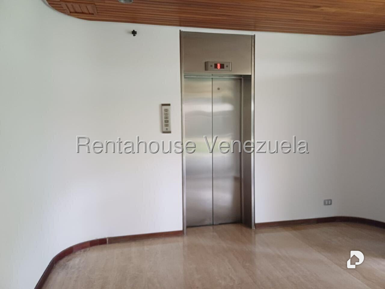 Apartamento en Las Mercedes, Caracas – 18