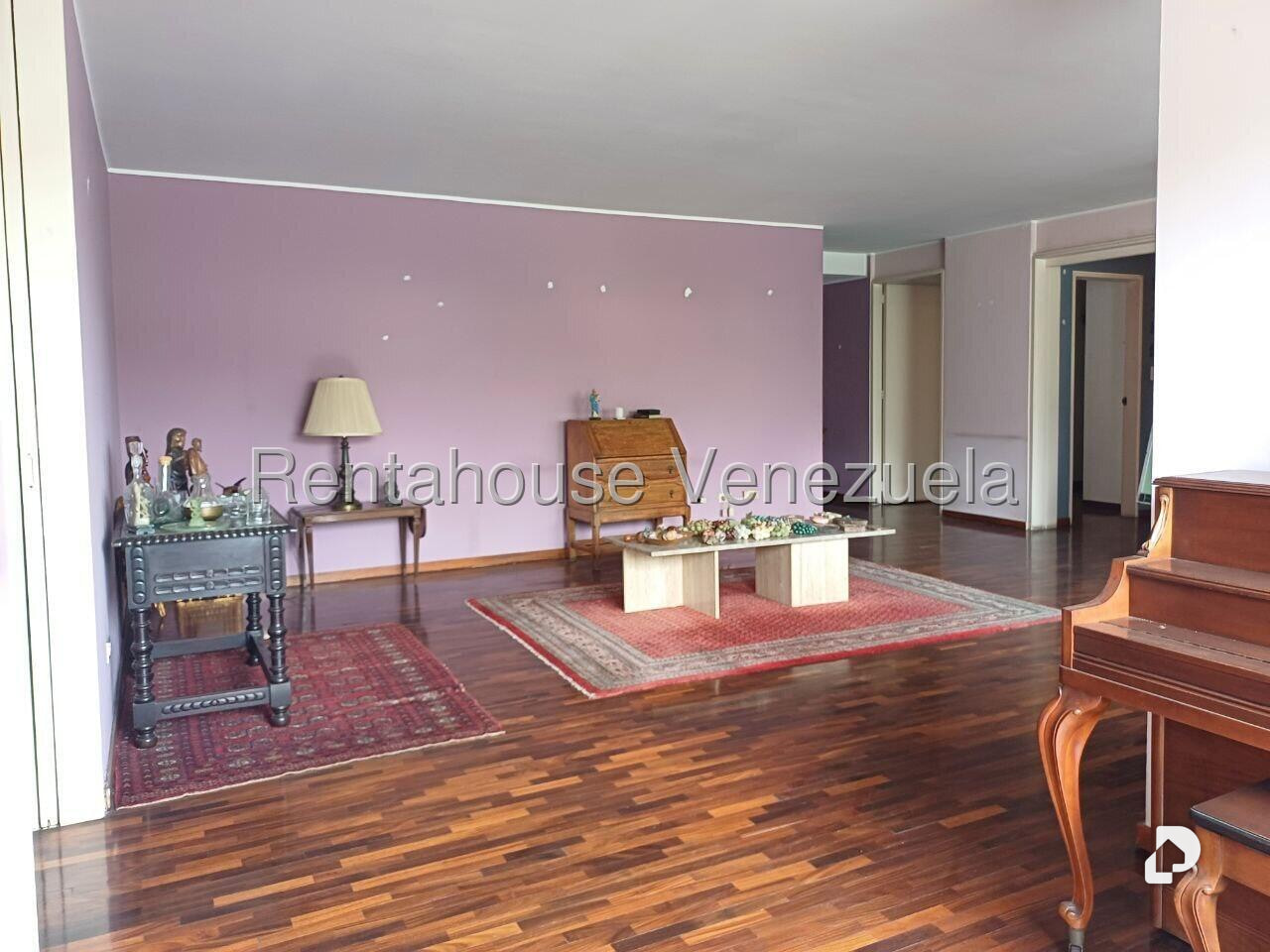 Apartamento en Las Mercedes, Caracas – 22