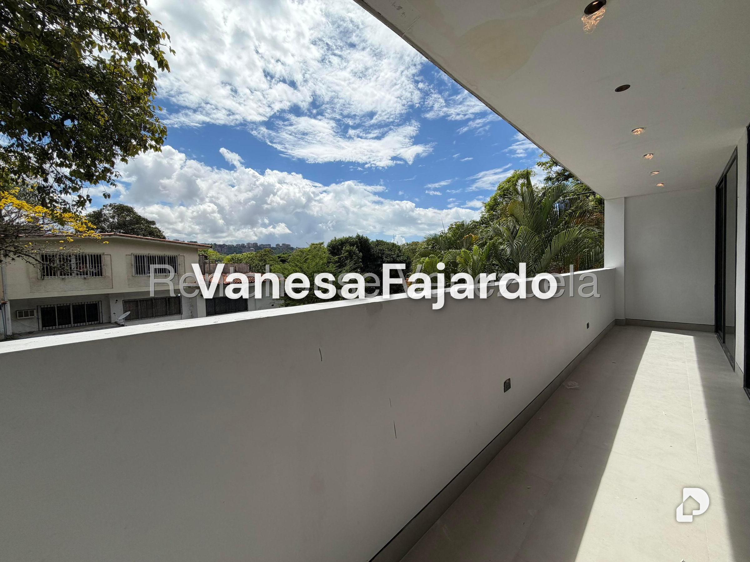 Casa en San Román, Caracas – 16