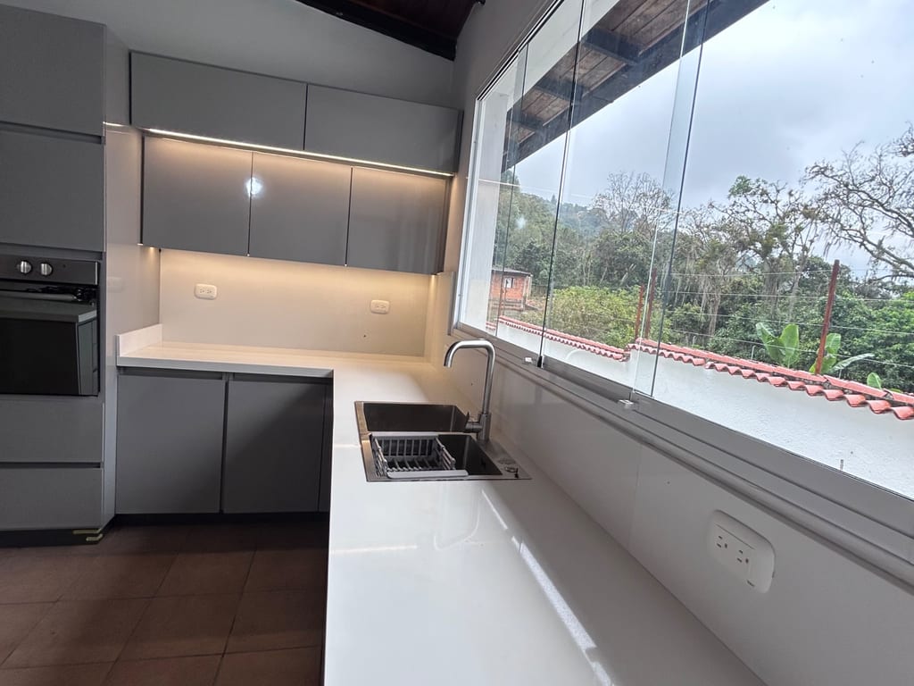 Casa en Parroquia Lasso de la Vega, Mérida - 1