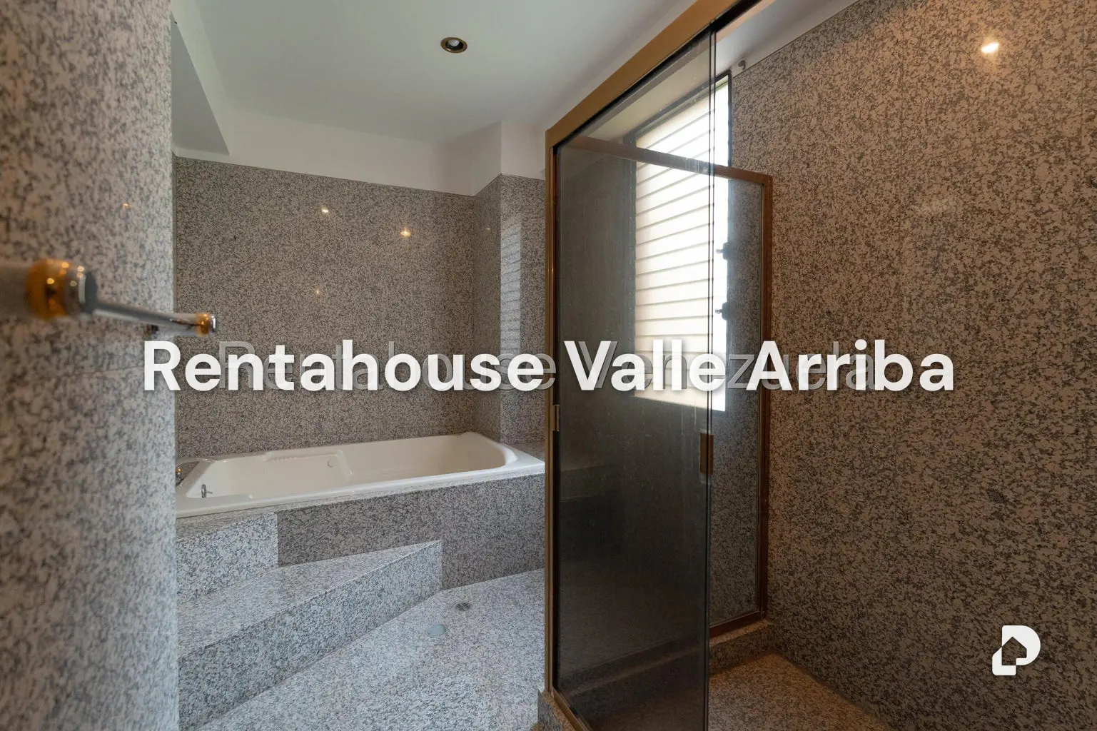 Apartamento en Lomas de Las Mercedes, Caracas – 24