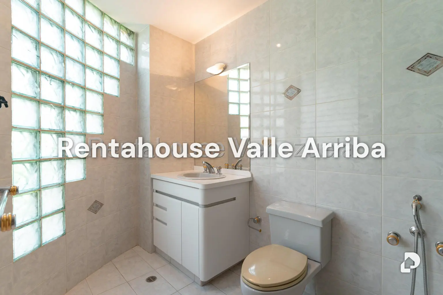 Apartamento en Lomas de Las Mercedes, Caracas – 16