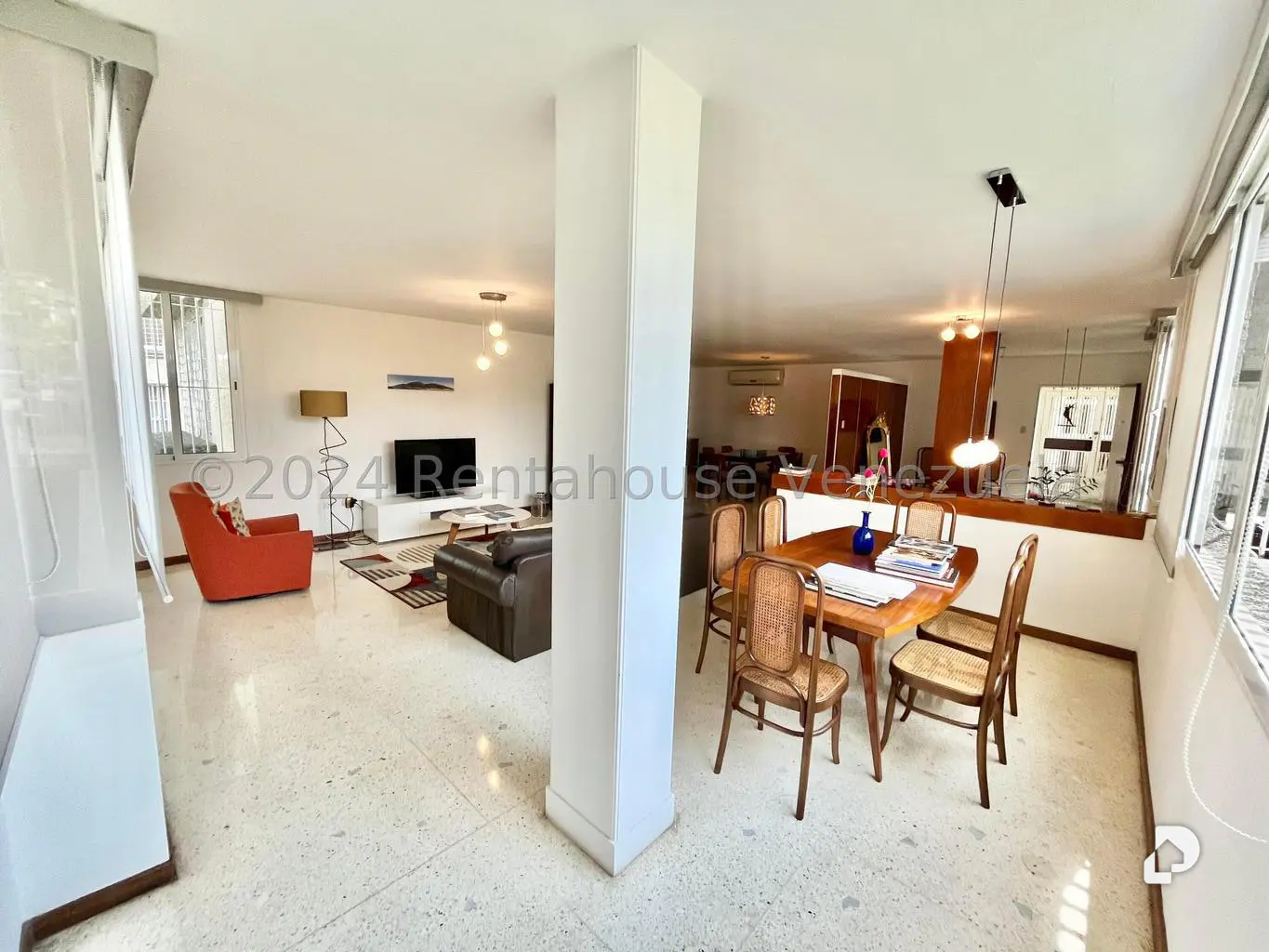 Apartamento en Las Mercedes, Caracas – 11